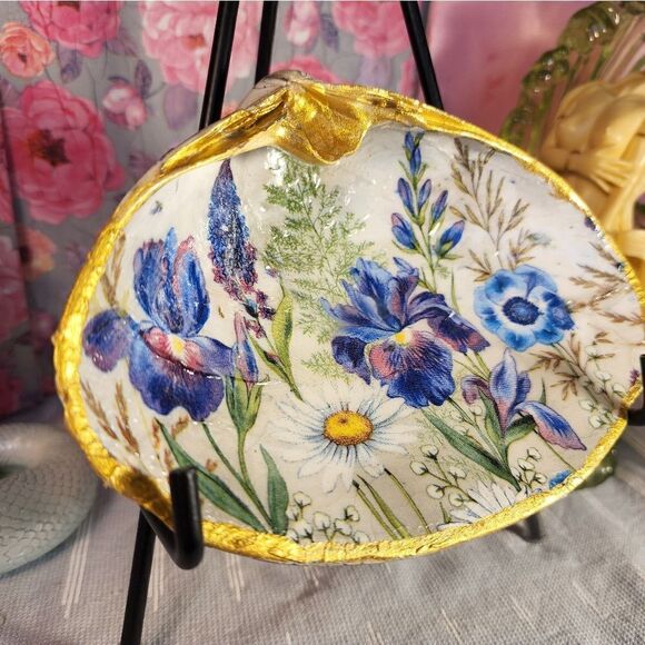 DECOUPAGE CLAM SHELL DECOUPAGE FLOWERS TRINKET DISH - Picture 2 of 11